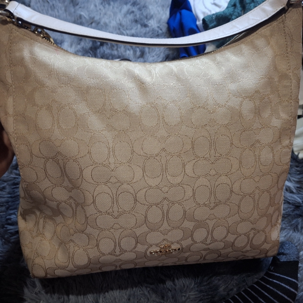 Coach Outline Signature East West Celeste Convertible Hobo